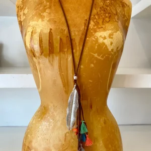 Colar Pena Étnico