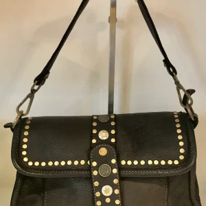 Mala cinta tachas